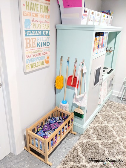 Basement playroom ideas that inspire imaginative play for toddlers, pre-schools, and elementary age kids! 